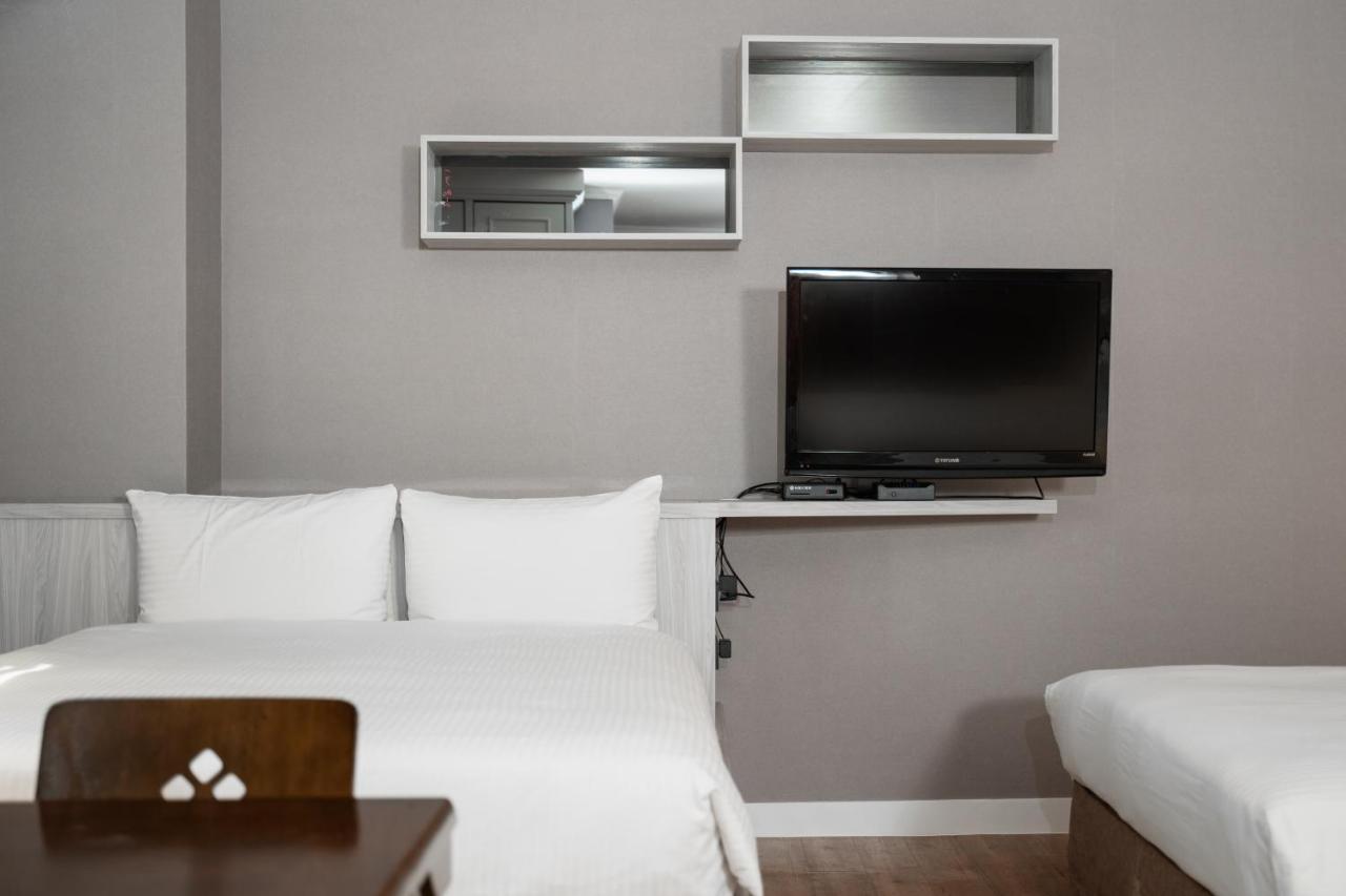 Yilan Fu Hsiang Hotel מראה חיצוני תמונה