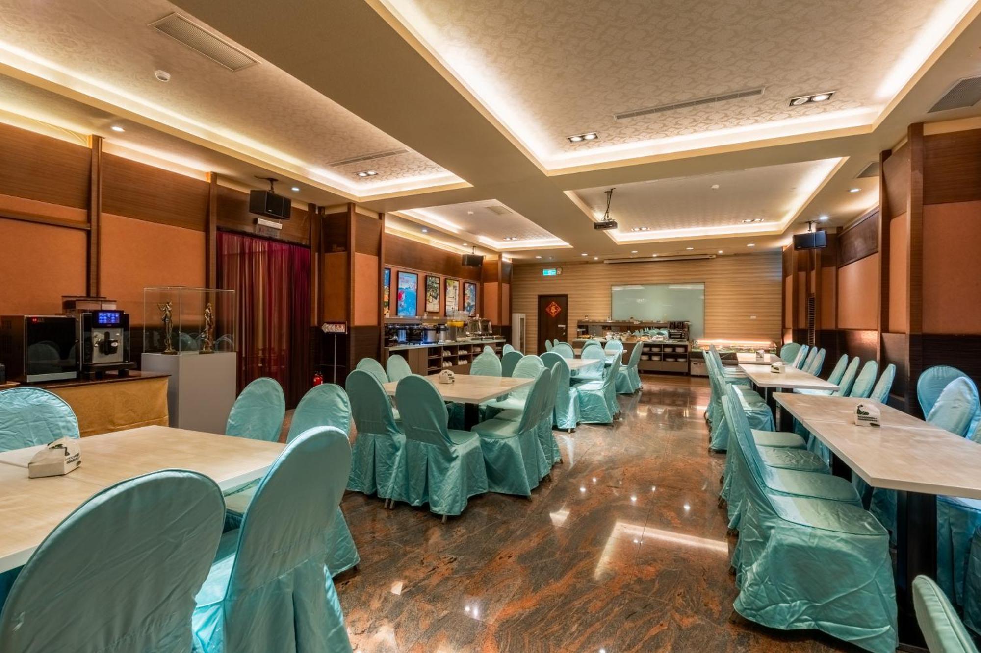 Yilan Fu Hsiang Hotel מראה חיצוני תמונה