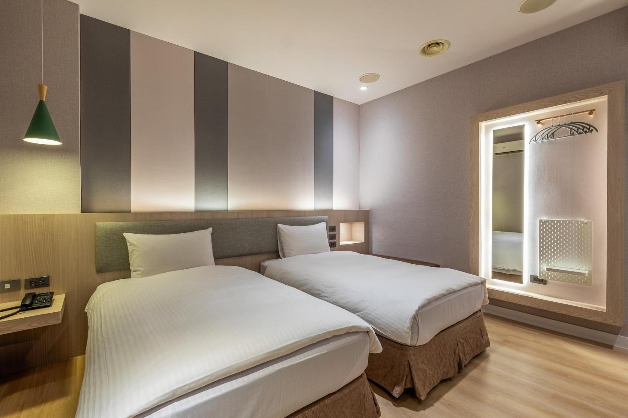 Yilan Fu Hsiang Hotel מראה חיצוני תמונה
